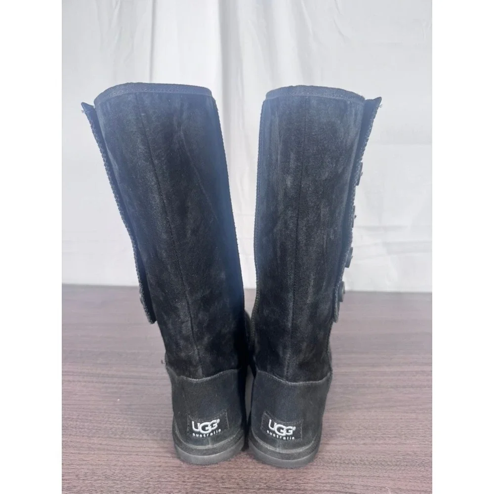 UGG Australia Tall 5-Button Black Suede Boots Women's Shearling‎ Lined Boots